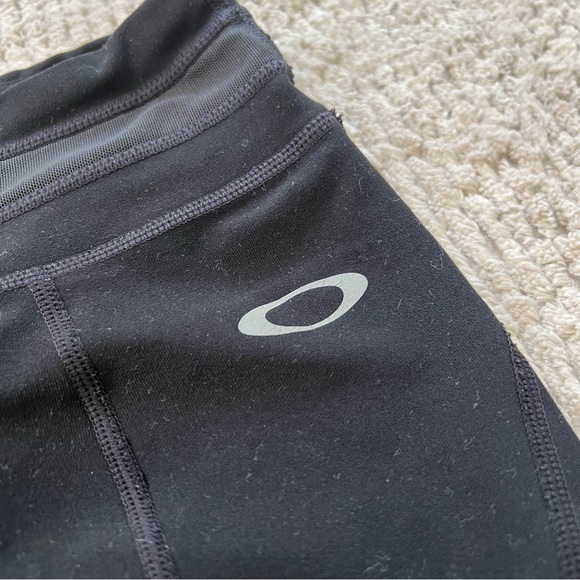 Oakley 3/4 Leggings - Picture 4 of 5